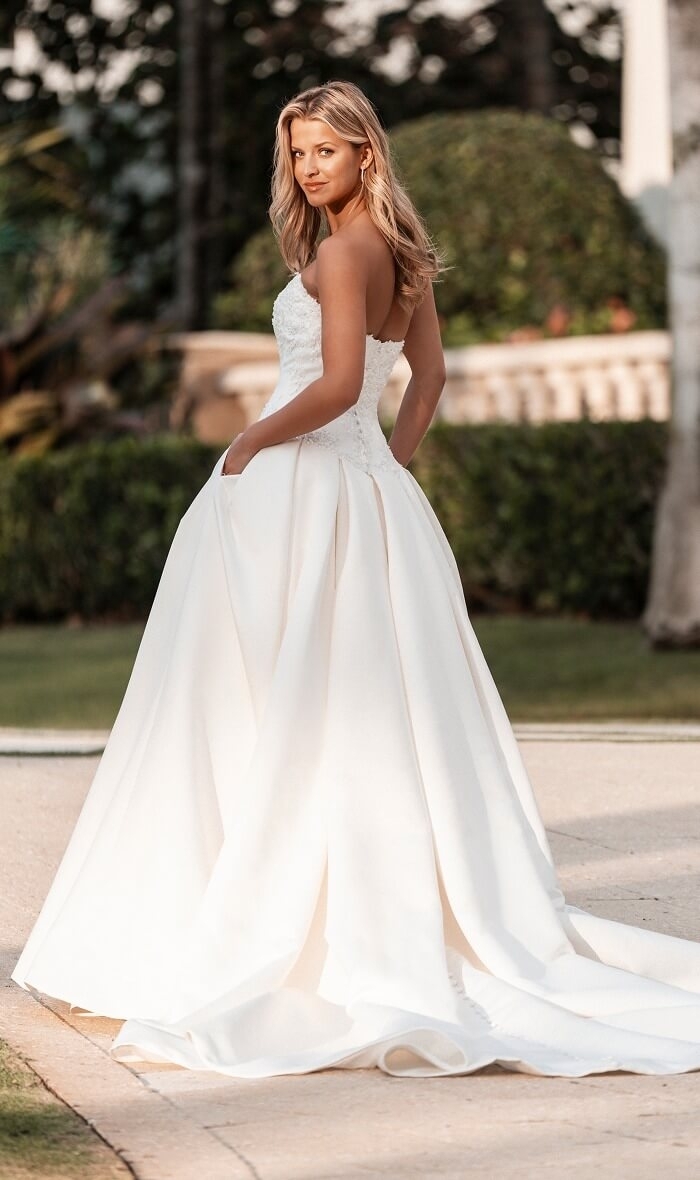 Model wearing a Allure Bridal gown